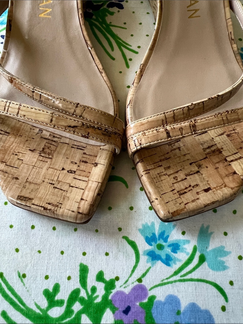 Stuart Weitzman Women's Patent leather Oasis 50 Wedge Ankle Strap Sandal 8.5 - Picture 4 of 13